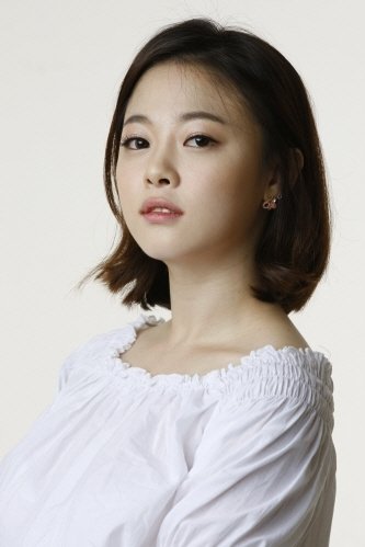Min Ji-Hyun
