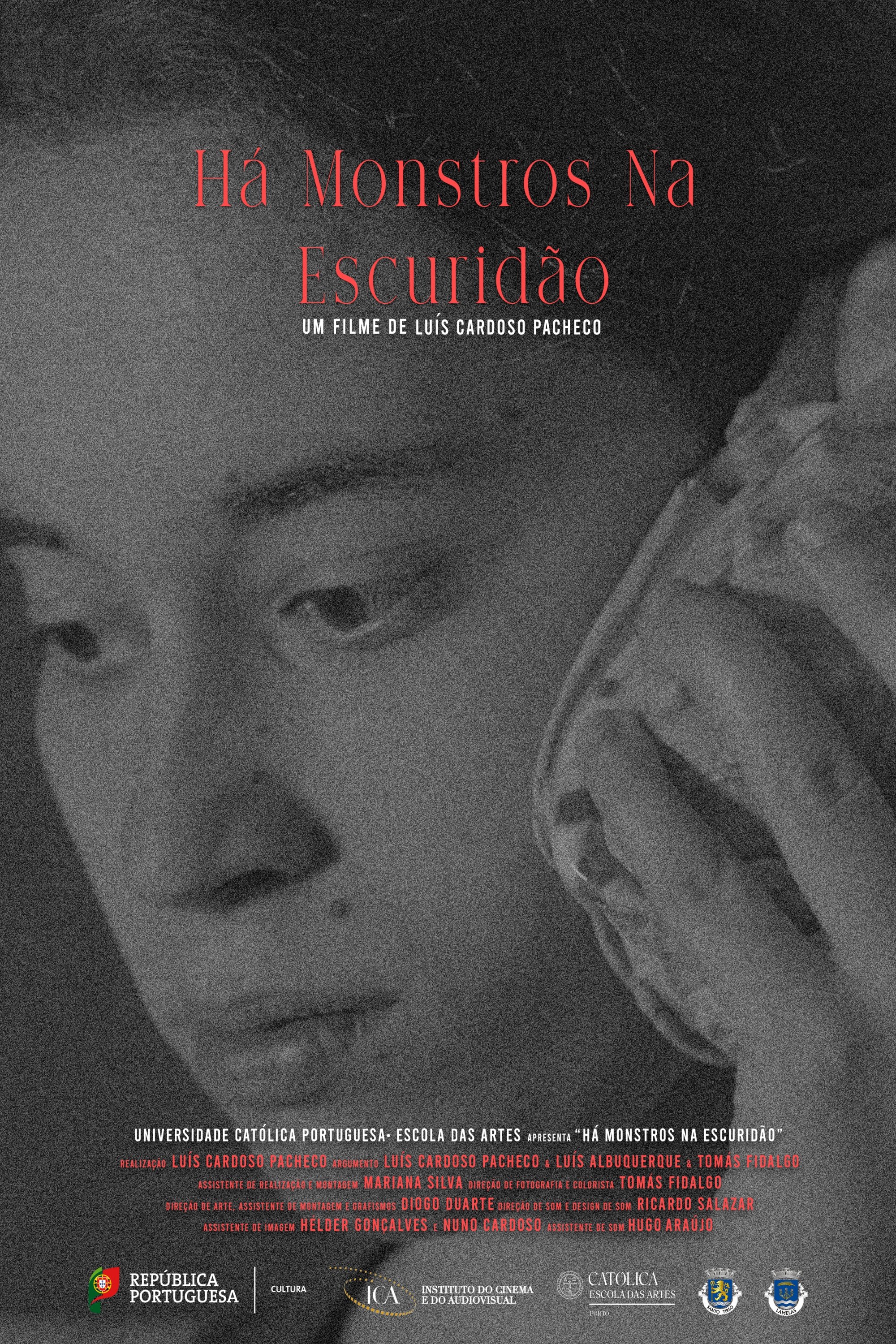 Há Monstros na Escuridão