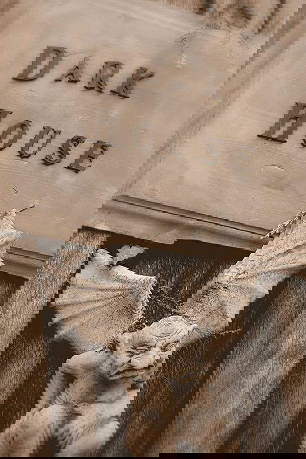 Dark House: The Legend of Dark House